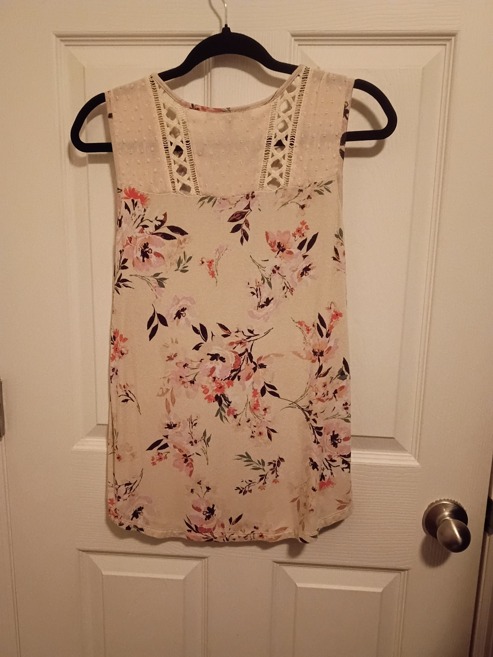 Daniel Rainn Cream Floral Lace Crochet Detail Knit Top - Picture 3 of 9